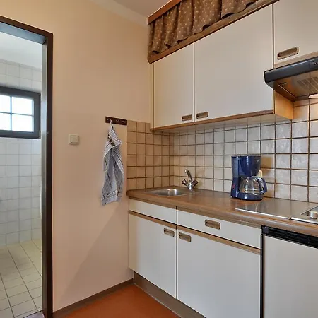 Cafe Rainer Apartment *